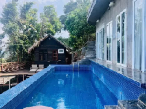 Homestay Thac Lien Khuong 德重縣酒店