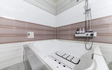 Changwon Sangnam-Dong Hall-in-One Отели рядом со станцией Changwonjungang Railway Station