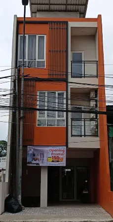 Behomy Inn Malang Отели в г. Blimbing