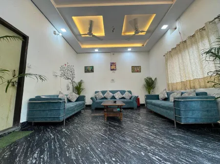 Murli Manohar Palace