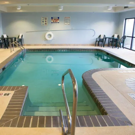 Comfort Suites Fultondale I-65 Near I-22