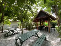 The Green House Mabprachan Hotel a Pong