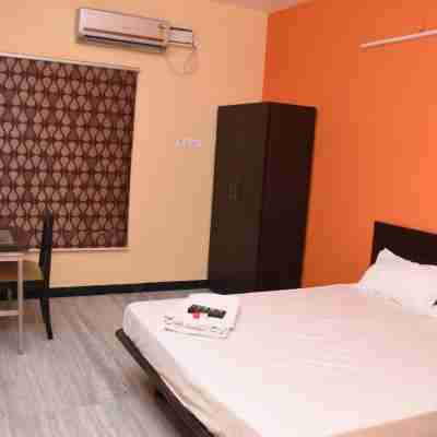 Aishwaryam Deshna Service Apartment Ambattur Chennai Rooms