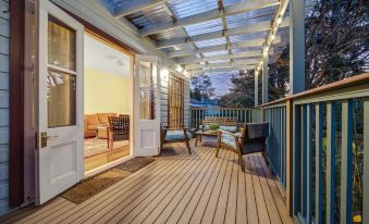 Whispering Pines Cottages