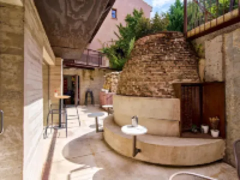 ホテル メリベア バイ ガイアルームズ サラマンカのホテル