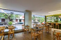 Eko Residence Hotel - próximo a Santa Casa e Auditório Araujo Vianna - Apartments