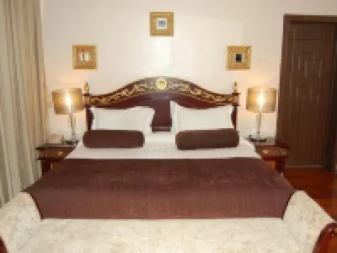 Owu Crown Hotels Hotels in Ibadan