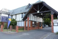 Grosvenor Motel Hotels in 