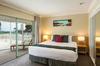 Paihia Beach Resort & Spa Hotel - bar