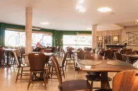 拉艾佩貝斯中庭舒適酒店 - 早餐
