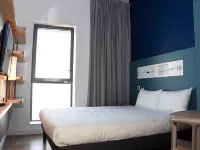 Ibis Budget Langres فنادق في Langres
