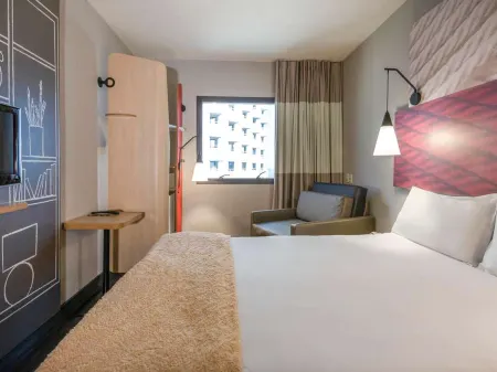 Ibis Santos Gonzaga Praia