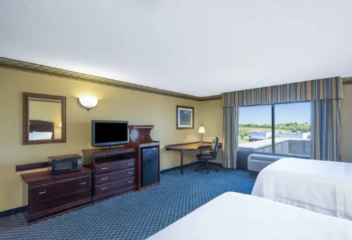 Hampton Inn Maysville, KY - Parking