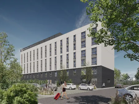 Holiday Inn Express & Suites Barcelona - Sabadell Отели рядом с достопримечательностью «L’Hostal del Fum»