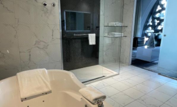 Martin's Dream Hotel