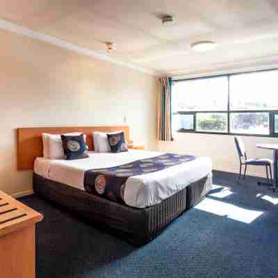 Black Buffalo Rooms