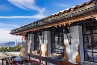 Le Coucou Hotel Restaurant & Lounge-Bar