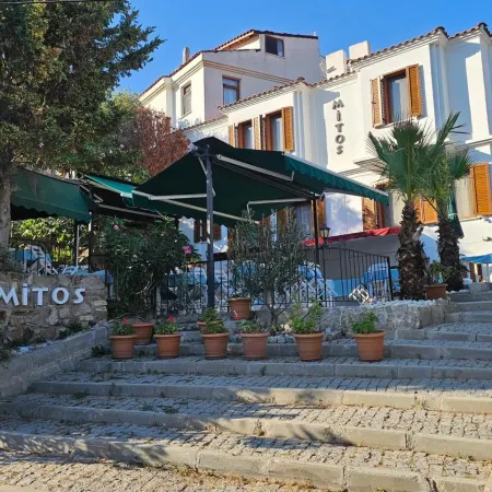 Mitos Hotel