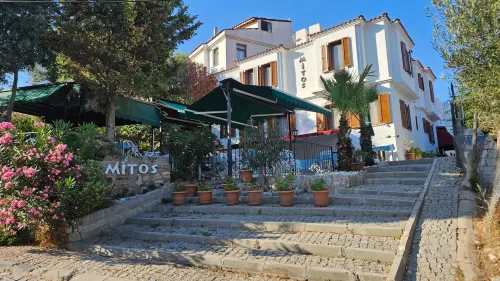 Mitos Hotel - parking