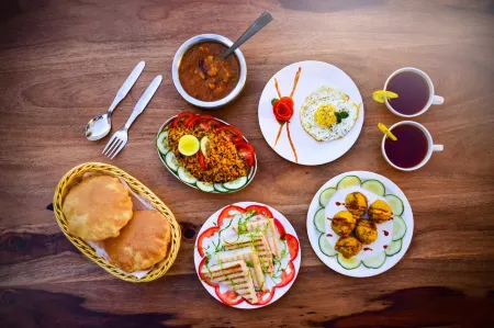 Zostel Homes Mashobra (Shimla) Отели рядом с достопримечательностью «Kotkhai Palace»