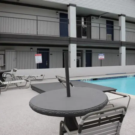 Motel 6 Alvin, TX