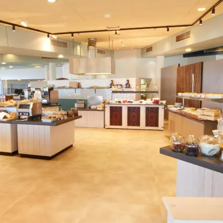 Beachhotel Zandvoort by Center Parcs Отели рядом с достопримечательностью «Пляж Зандворт»