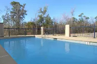 Days Inn by Wyndham Ocean Springs - piscina