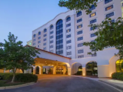 Embassy Suites by Hilton Greenville Golf Resort & Conference Center Hotels in Greenville