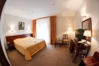 Park-Hotel Graal' Kemerovsky District 호텔