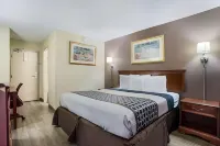 Americas Best Value Inn Tulsa I-44