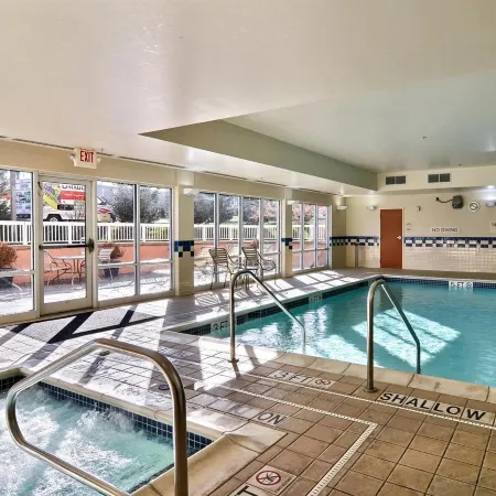 Fairfield Inn & Suites State College