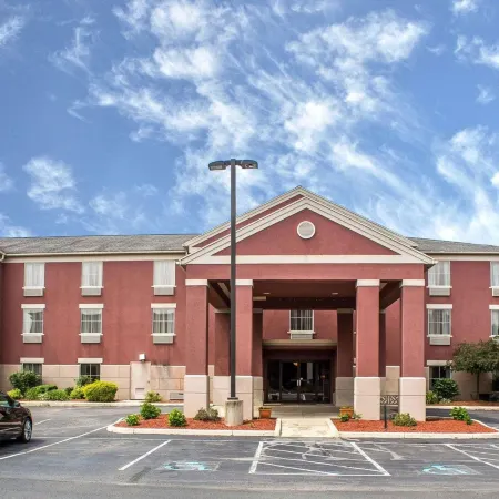 Wingate by Wyndham Clearfield