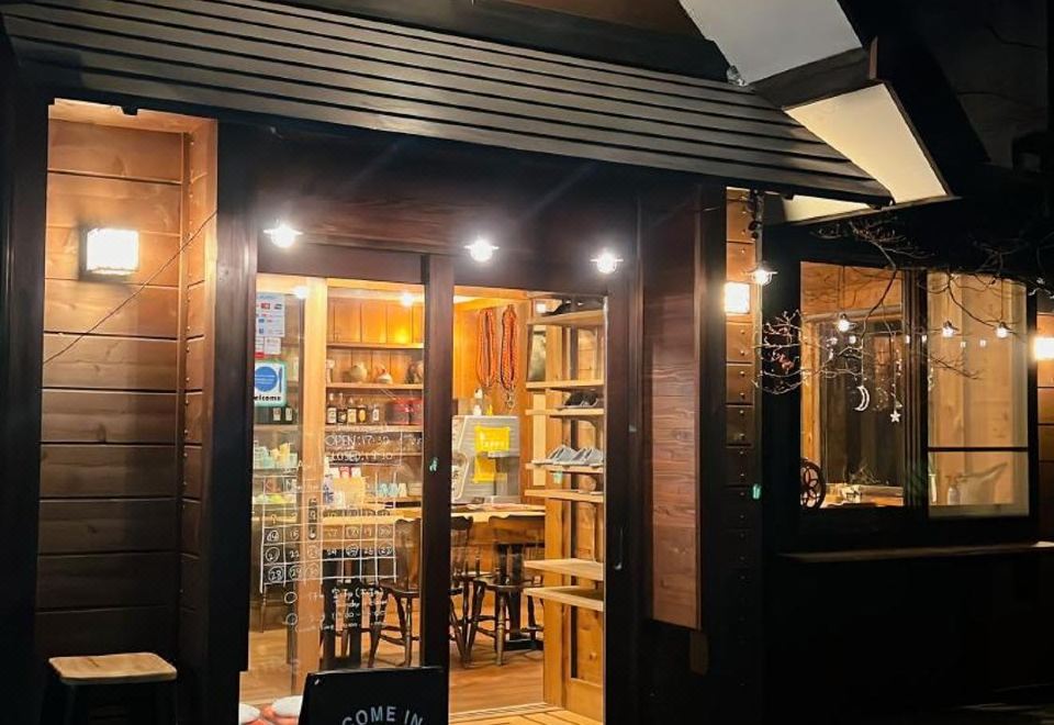 숙소에서 제공되는 정갈한 식사