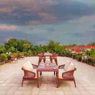 Club Mahindra Pavagadh Dining/Meeting Rooms