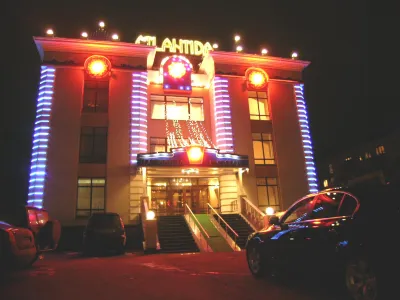 Hotel Atlantida Medical Institute Of Oryol State University附近的飯店