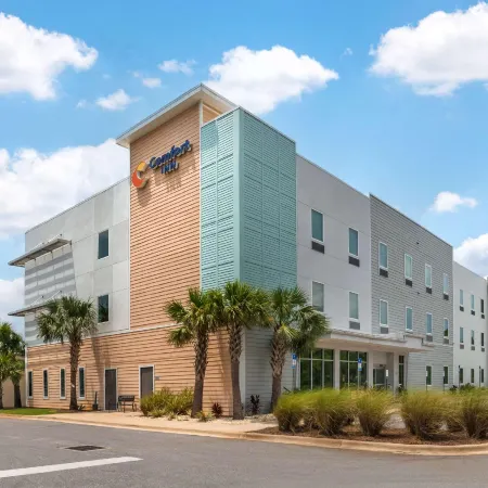 Comfort Inn Miramar Beach-Destin Отели рядом с достопримечательностью «Торговый центр "Дестин Коммонс"»