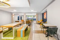 Spark by Hilton Roanoke Civic Center