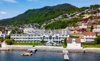 Hofslund Fjord Hotel โรงแรมใน
