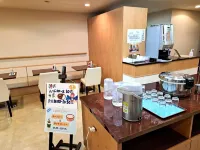 東室蘭 Tetora 飯店 - 停車場
