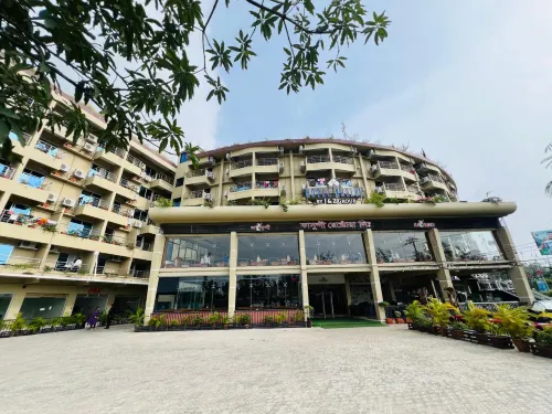 Hotel Kollol by J&Z Group - 3-Star