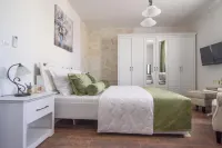 ヴィラ トラウ ドロ - 駐車場