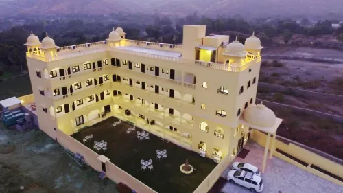 Atulya Niwas - Aravali Views - pemandangan pegunungan