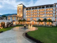 Le Monte Khao Yai Hotels near Scenical World