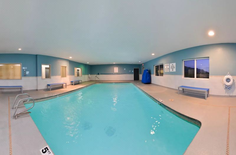 Holiday Inn Express & Suites Alamogordo by IHG photo 2