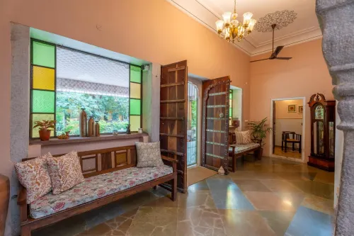 Mukam at Kanak Vilas, Jaipur - Bed and Breakfasts