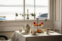 Giltar Hotel - breakfast