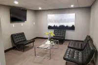 Super 8 by Wyndham Macleod Trail Calgary