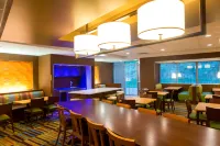 Fairfield Inn & Suites Cambridge Hotels in Cambridge