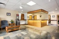 Days Inn by Wyndham Hinton Hotels in Hinton