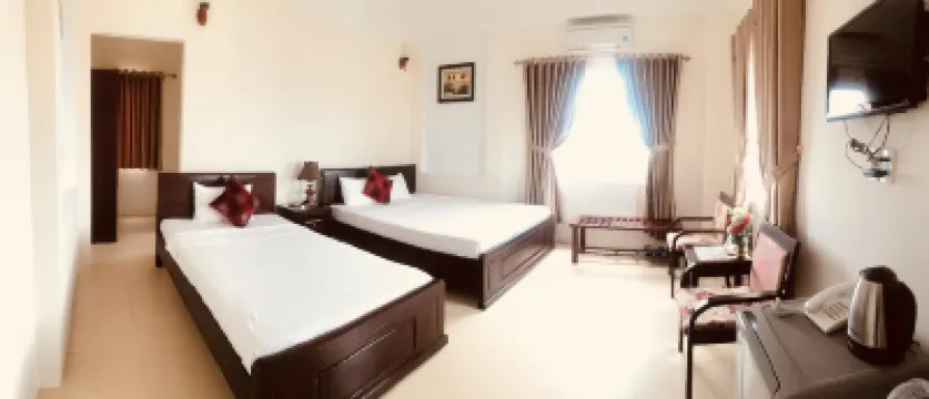 Nam Long Plus Hotel Hotel berhampiran Karaoke Thái Bình